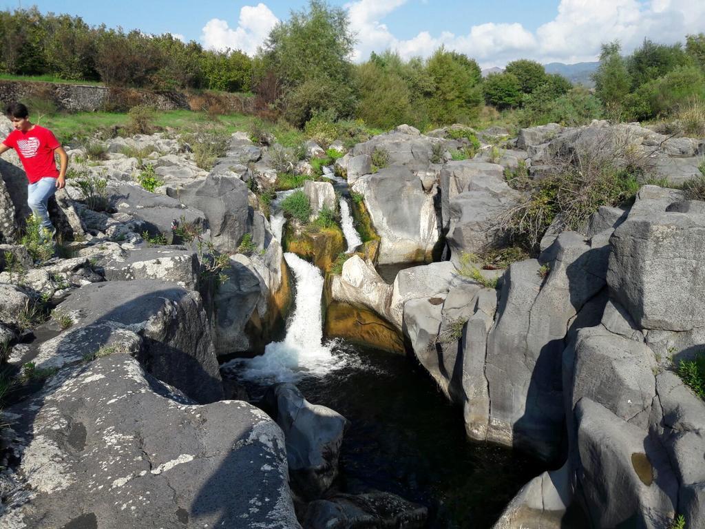 B&B Affittacamere Al Vulcanetto Moio Alcantara Exteriör bild